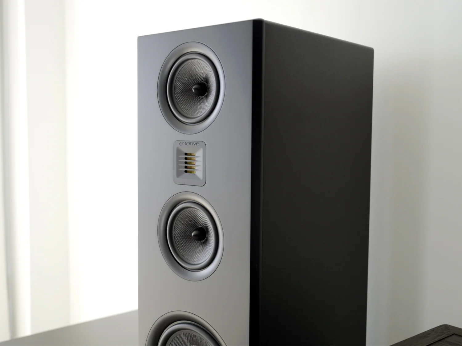 Airmotiv XT3 Floorstanding Tower Loudspeakers (Pair) - Image 8