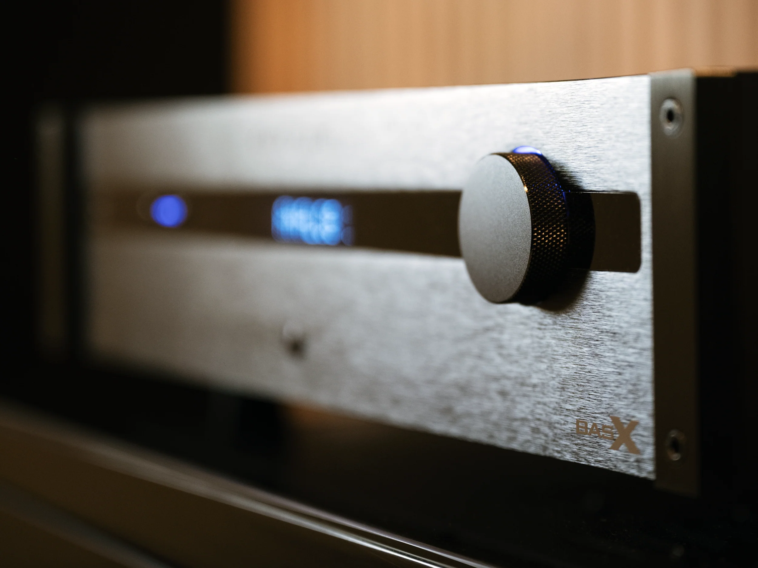 BasX TA2+ Stereo Preamp/DAC/Tuner With Integrated Amplifier - Image 13